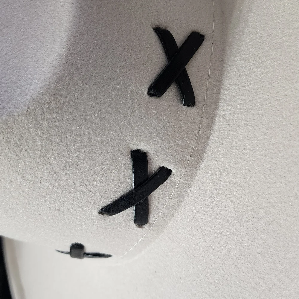 Buckle Cream Hat with Black Accents - Picture 5 of 7